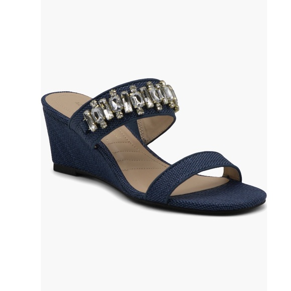 Adrienne Vittadini Shoes - Adrienne Vittadini Acres Embellished Sandals Blue Raffia Women’s Size 7.5 Jewels